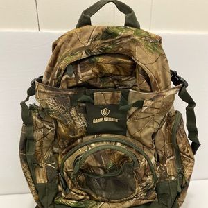 Game Winner Camouflage Book.